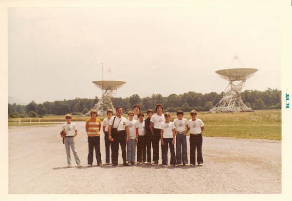 Radio Group members tour the National Radio Astronomy Observatory in Green Bank, West Virginia